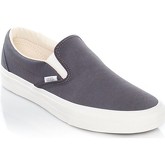 Vans  Vansbuck Asphalt-Blanc Classic Slip On Shoe  men's Slip-ons (Shoes) in Grey