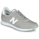 New Balance  720  men's Shoes (Trainers) in Grey