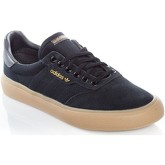 adidas  Core Black-Dgh Solid Grey-Gum4 3MC Suede Shoe  men's Shoes (Trainers) in Black