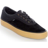 Globe  Black-Gum Sprout Shoe  men's Shoes (Trainers) in Black