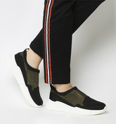 Oki Kutsu Hideki Slip On Runner BLACK KHAKI