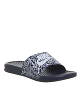 Nike Benassi Print OBSIDIAN NAVY PURE PLAT JDI