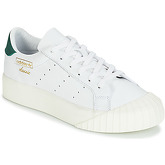 adidas  EVERYN W  women's Shoes (Trainers) in White