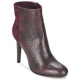 Alberto Gozzi  GRINGO MANDORLA  women's Low Ankle Boots in Red