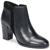 Betty London  HENDA  women's Low Ankle Boots in Black