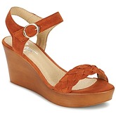 Betty London  GIMI  women's Sandals in Orange