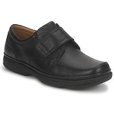 Clarks  SWIFT TURN  men's Casual Shoes in Black