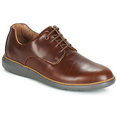 Clarks  UN VOYAGEPLAIN  men's Casual Shoes in Brown