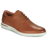 Clarks  Vennor Walk  men's Casual Shoes in Brown