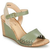 Clarks  SPICED POPPY  women's Sandals in Green