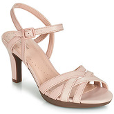Clarks  ADRIEL WAVY  women's Sandals in Pink