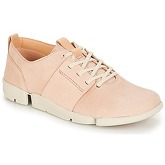 Clarks  Tri Caitlin  women's Shoes (Trainers) in Beige