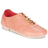 Clarks  Tri Actor  women's Shoes (Trainers) in Orange