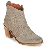 Coqueterra  SHEILA  women's Low Ankle Boots in Grey