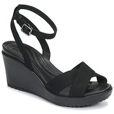 Crocs  LEIGH II CROSSSTRAP ANKL WDG W  women's Sandals in Black