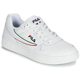 Fila  ARCADE F LOW  men's Shoes (Trainers) in White