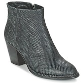 Fred de la Bretoniere  PYTHON GUANTO  women's Low Ankle Boots in Black