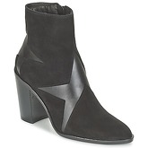 KG by Kurt Geiger  SKYWALK  women's Low Ankle Boots in Black