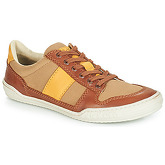 Kickers  JIMMY  men's Shoes (Trainers) in Brown