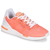 Le Coq Sportif  LCS R PRO W ENGINEERED MESH  women's Shoes (Trainers) in Orange