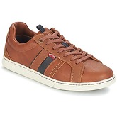 Levis  TULARE  men's Shoes (Trainers) in Brown