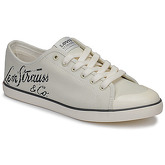Levis  VENICE CRS  men's Shoes (Trainers) in White