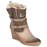 Manas  CHUMA  women's Low Ankle Boots in Beige