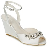 Menbur  ESTHER  women's Sandals in White