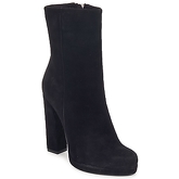 Michael Kors  17071  women's Low Ankle Boots in Black