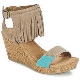Minnetonka  POPPY  women's Sandals in Brown