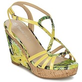 Moony Mood  ETERILE  women's Sandals in Yellow