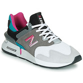 New Balance  997  men's Shoes (Trainers) in Grey
