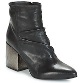 Now  BOLOGNA  women's Low Ankle Boots in Black