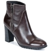 One Step  ISIAH  women's Low Ankle Boots in Brown