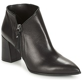 Paco Gil  CARINE  women's Low Ankle Boots in Black