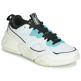 Puma  NOVA 2  women's Shoes (Trainers) in White