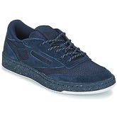Reebok Classic  CLUB C 85 ST  men's Shoes (Trainers) in Blue