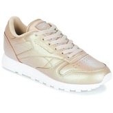 Reebok Classic  CL LEATHER PEARL  women's Shoes (Trainers) in Gold