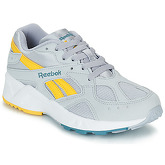 Reebok Classic  AZTREK  men's Shoes (Trainers) in Grey