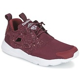 Reebok Classic  FURYLITE SP  men's Shoes (Trainers) in Red
