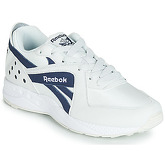 Reebok Classic  PYRO  women's Shoes (Trainers) in White