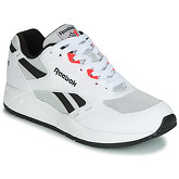 Reebok Classic  BOLTON ESSENTIAL MU  men's Shoes (Trainers) in White