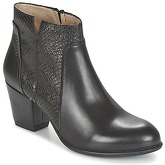 Stonefly  MACY 4  women's Low Ankle Boots in Black