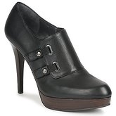 Stuart Weitzman  TWO BUCKS  women's Low Boots in Black