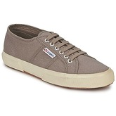 Superga  2750 CLASSIC  women's Shoes (Trainers) in Brown