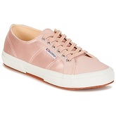 Superga  2750 SATIN W  women's Shoes (Trainers) in Pink