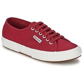 Superga  2750 COTU CLASSIC  women's Shoes (Trainers) in Red