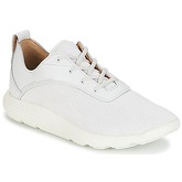 Timberland  FLYROAM  men's Shoes (Trainers) in White