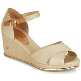 Tommy Hilfiger  ESTELLA 2D  women's Sandals in Beige