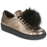 Tosca Blu  CERVINIA POM PON  women's Shoes (Trainers) in Gold